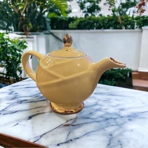 Vintage Hall Yellow Gold Mid Century Modern Ceramic Teapot